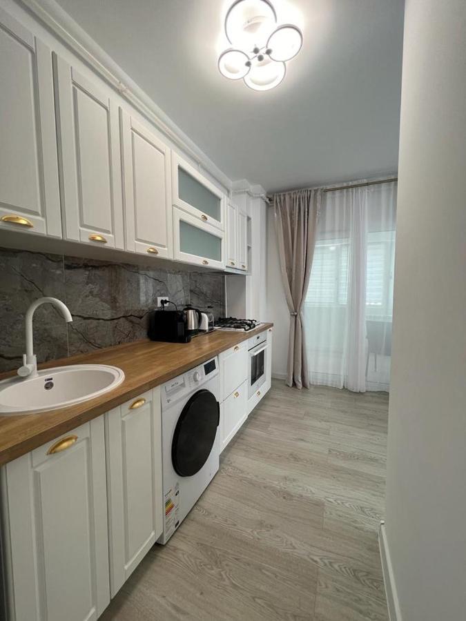 Urban Apartments And Studios - City Center 雅西 外观 照片