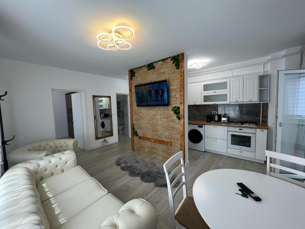 Urban Apartments And Studios - City Center 雅西 外观 照片