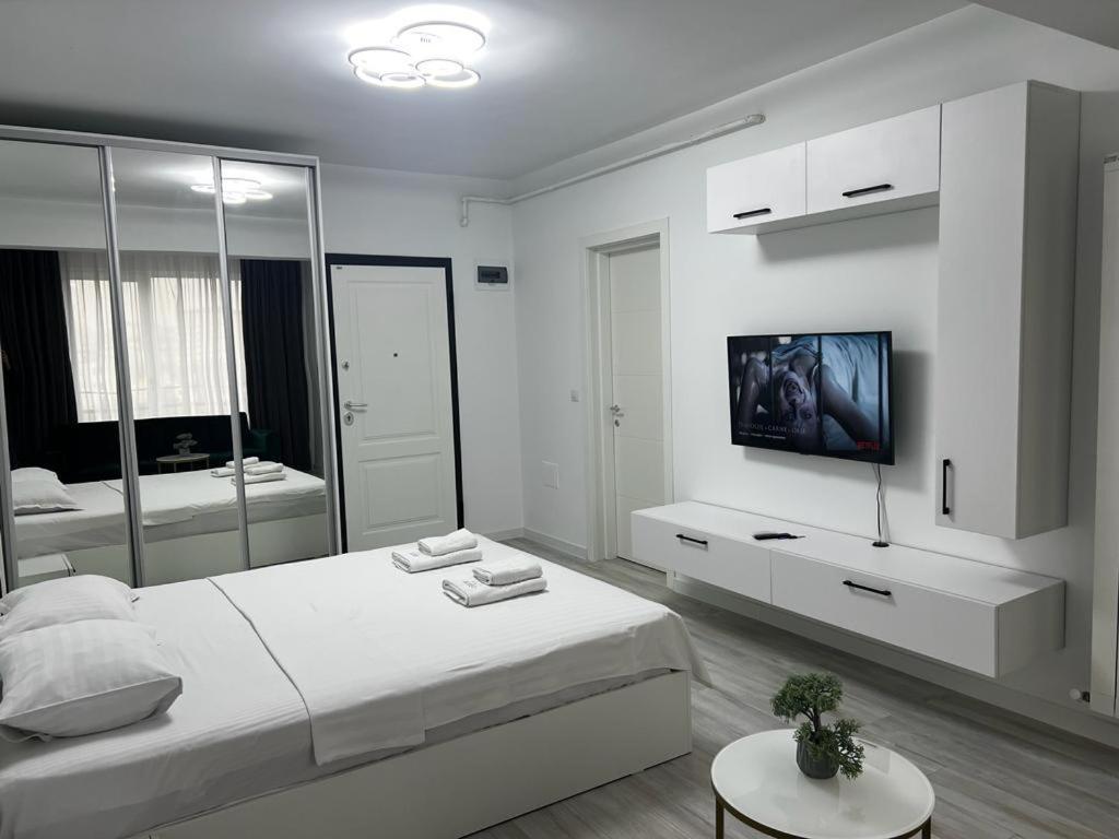 Urban Apartments And Studios - City Center 雅西 外观 照片