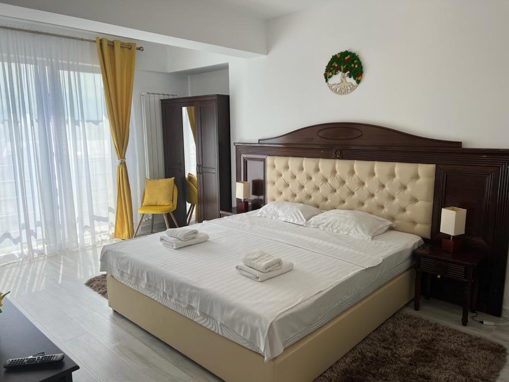 Urban Apartments And Studios - City Center 雅西 外观 照片