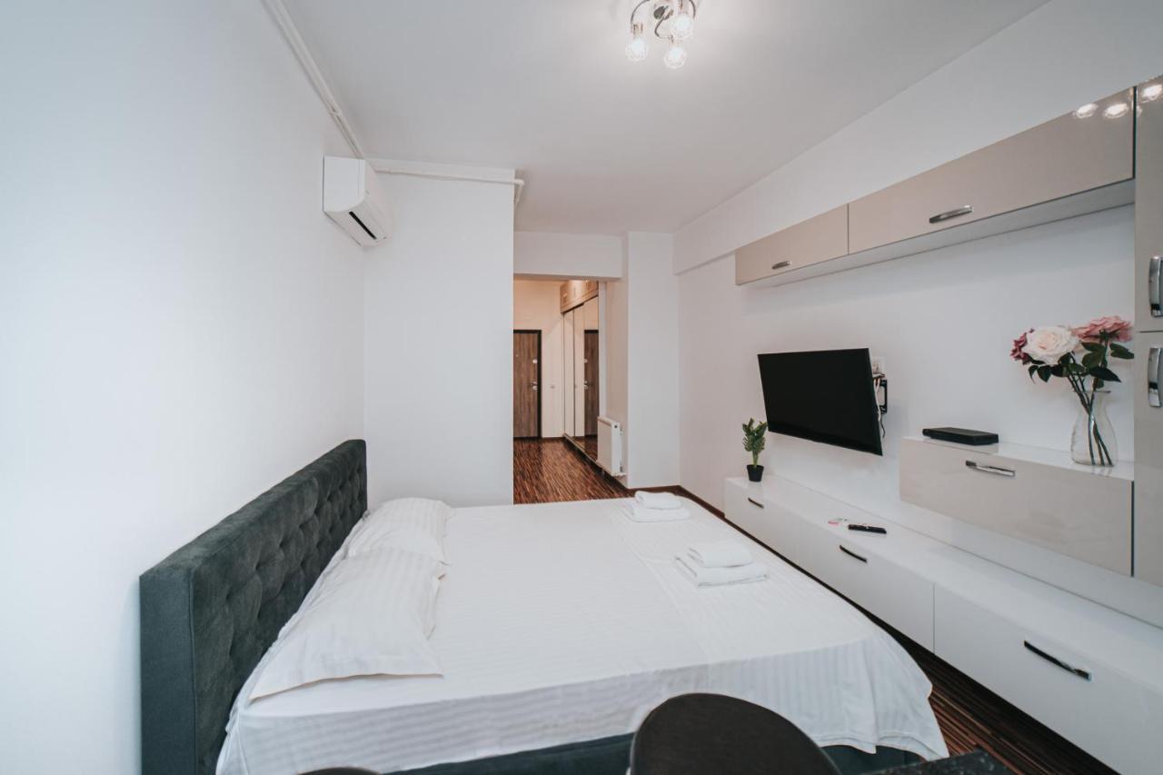 Urban Apartments And Studios - City Center 雅西 外观 照片